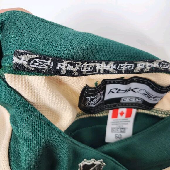 Minnesota Wild Jersey Sz 50 Embroided Jason Zucker Reebok NHL Stadium Series - Picture 15 of 16